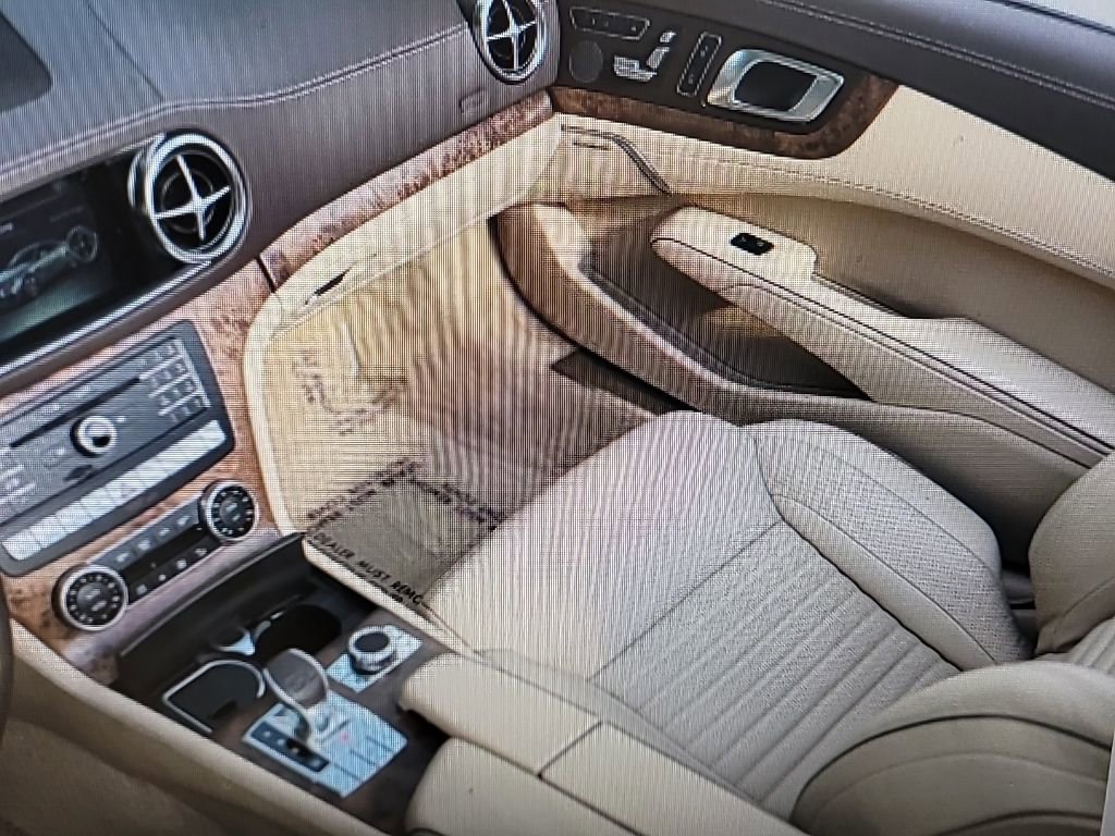 Used 2019 Mercedes-Benz SL 550 image 18