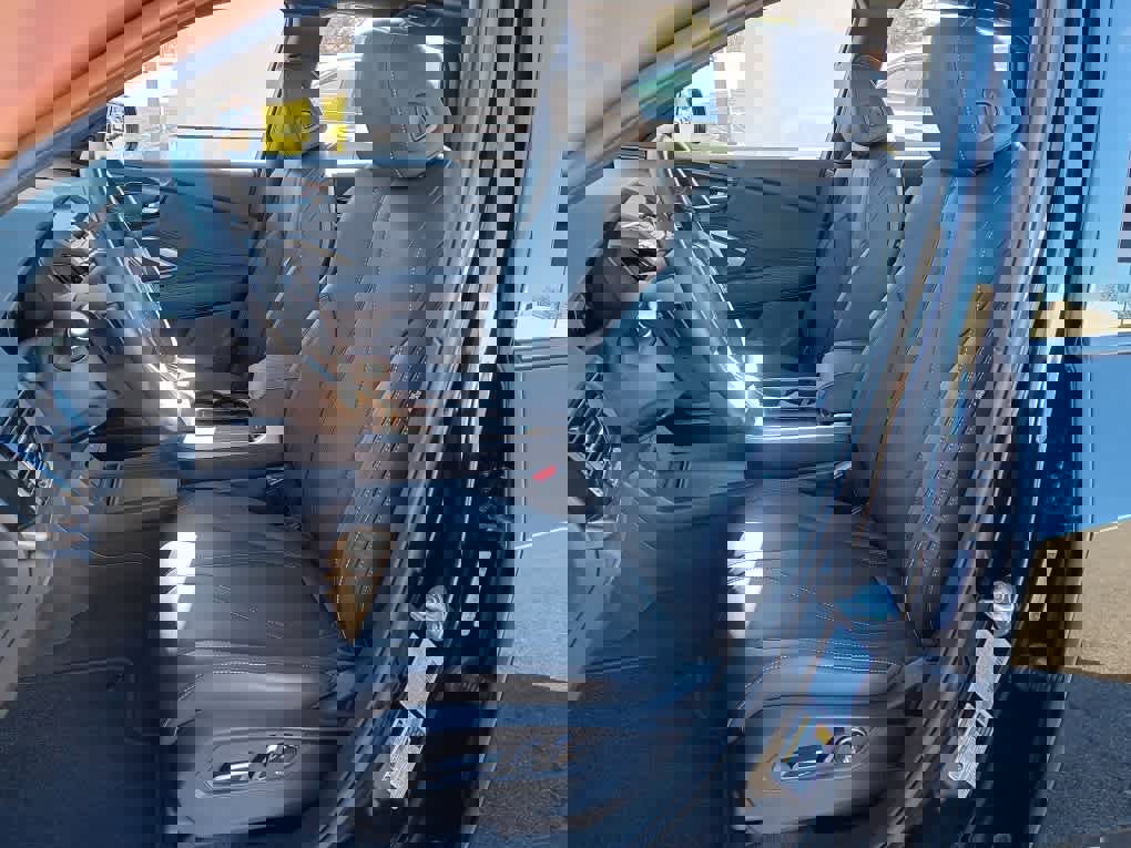 Used 2025 Acura RDX SH-AWD image 14