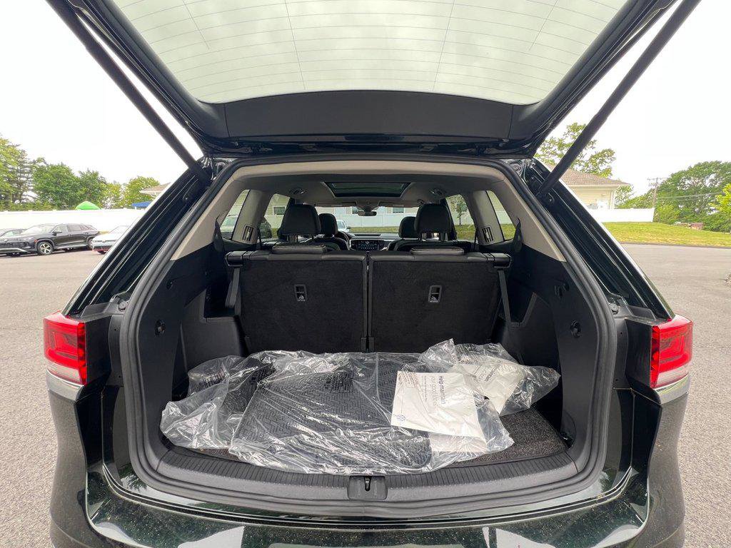 Certified 2021 Volkswagen Atlas SEL R-Line AWD/4WD image 24