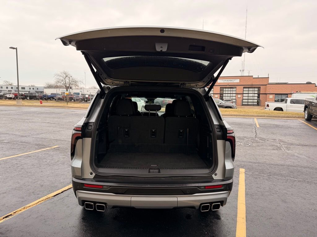 Certified 2024 Chevrolet Traverse LT image 8