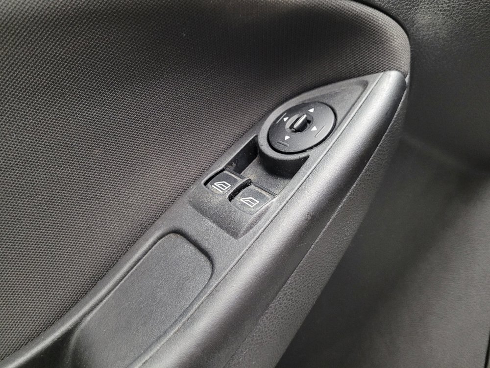 Used 2018 Ford Focus S FWD image 27