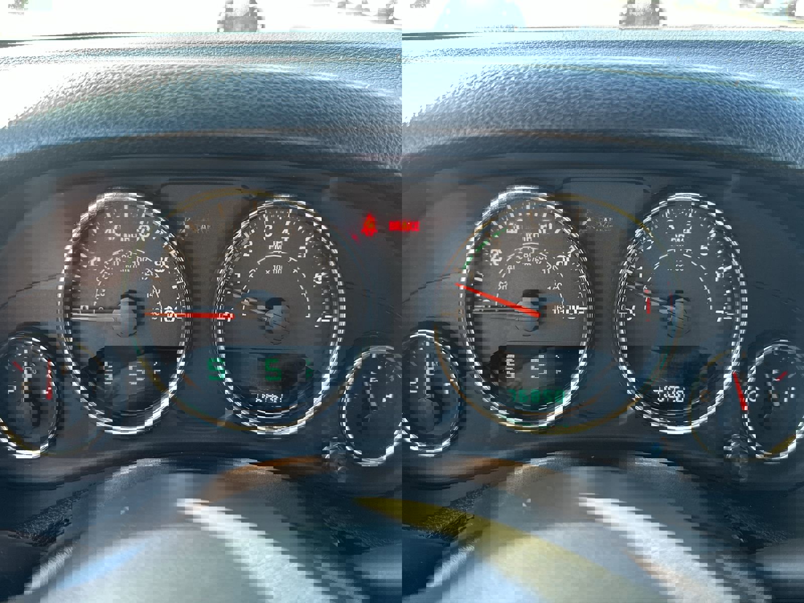 Used 2013 Jeep Wrangler Unlimited Rubicon w/ Connectivity Group image 23