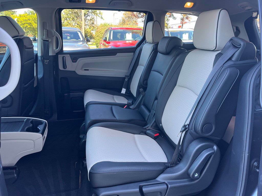 Used 2026 Honda Odyssey Elite image 12