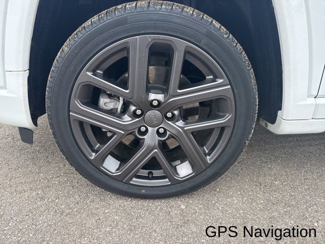 Used 2024 Jeep Compass Limited w/ High Altitude Package AWD/4WD image 24