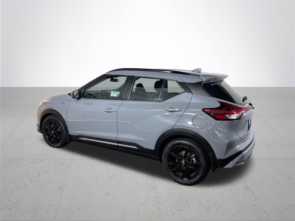 Used 2021 Nissan Kicks SR image 8