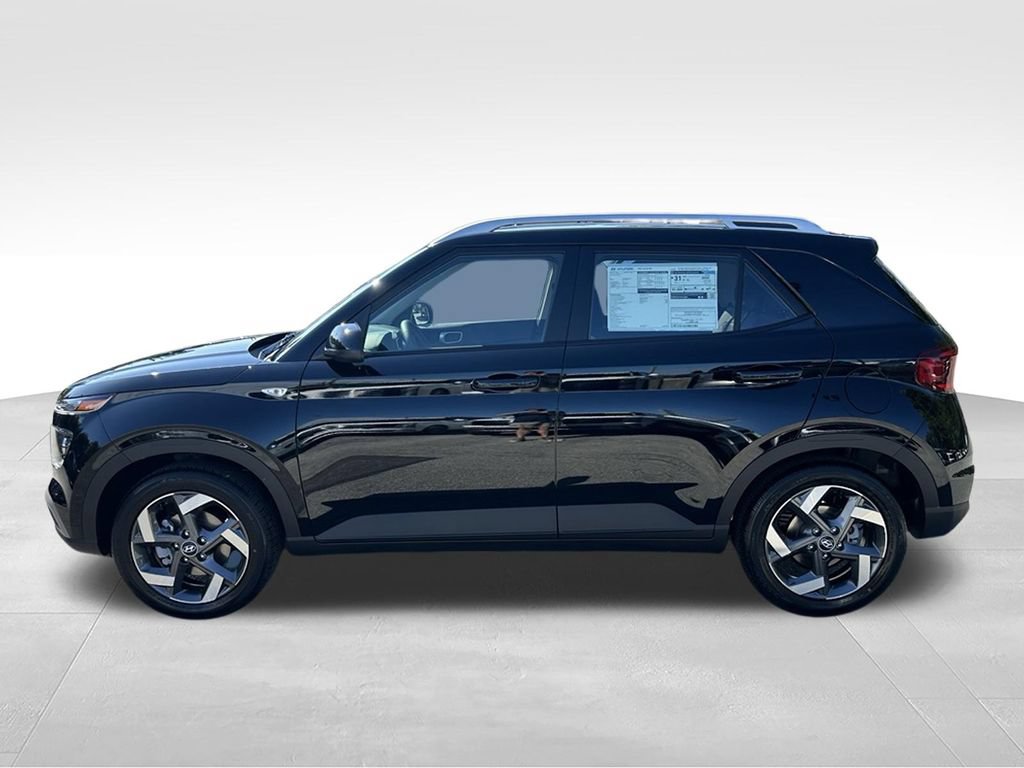 New 2026 Hyundai Venue SEL FWD image 4