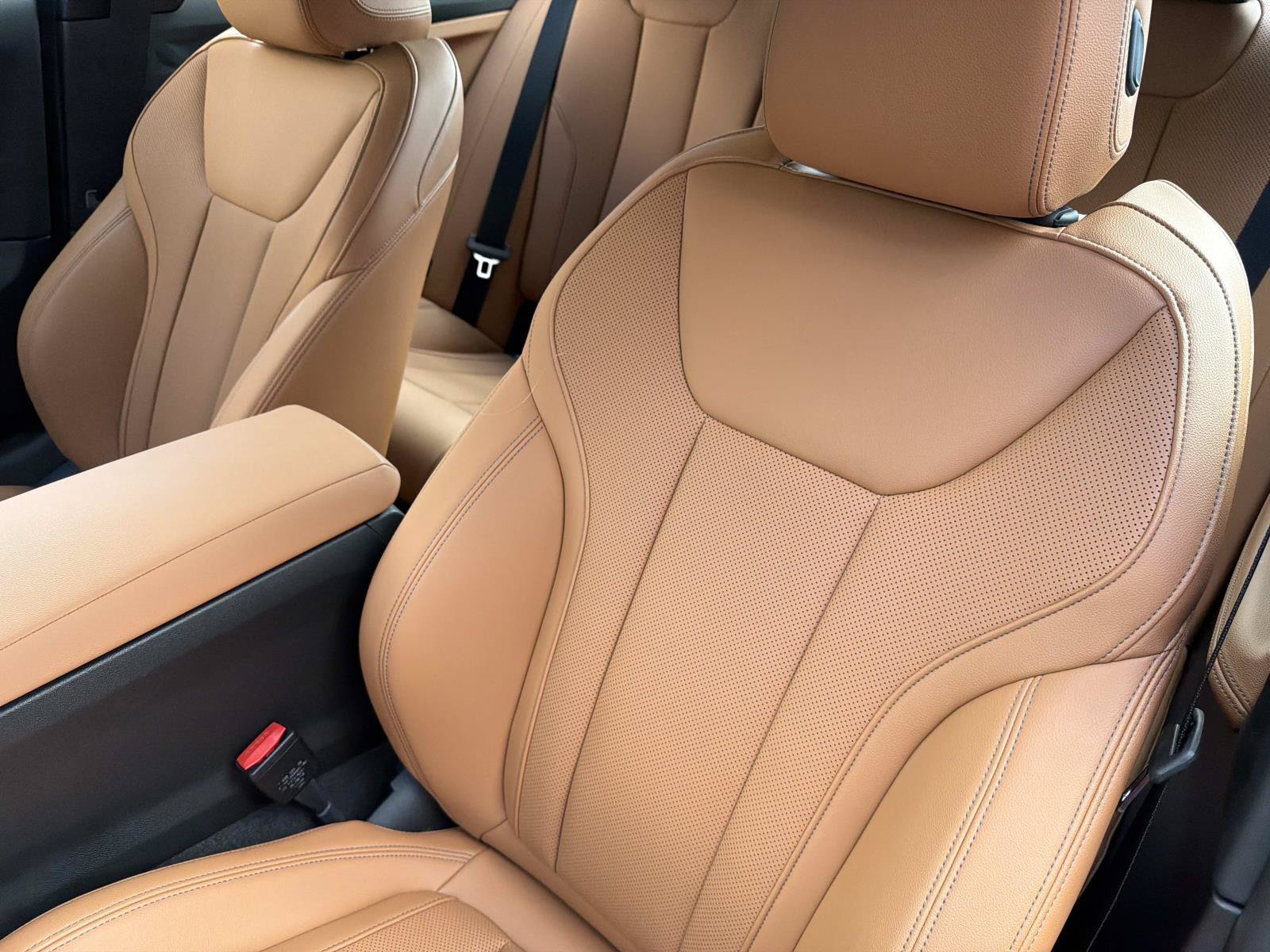 Certified 2026 BMW 230i Coupe w/ Premium Package RWD image 13