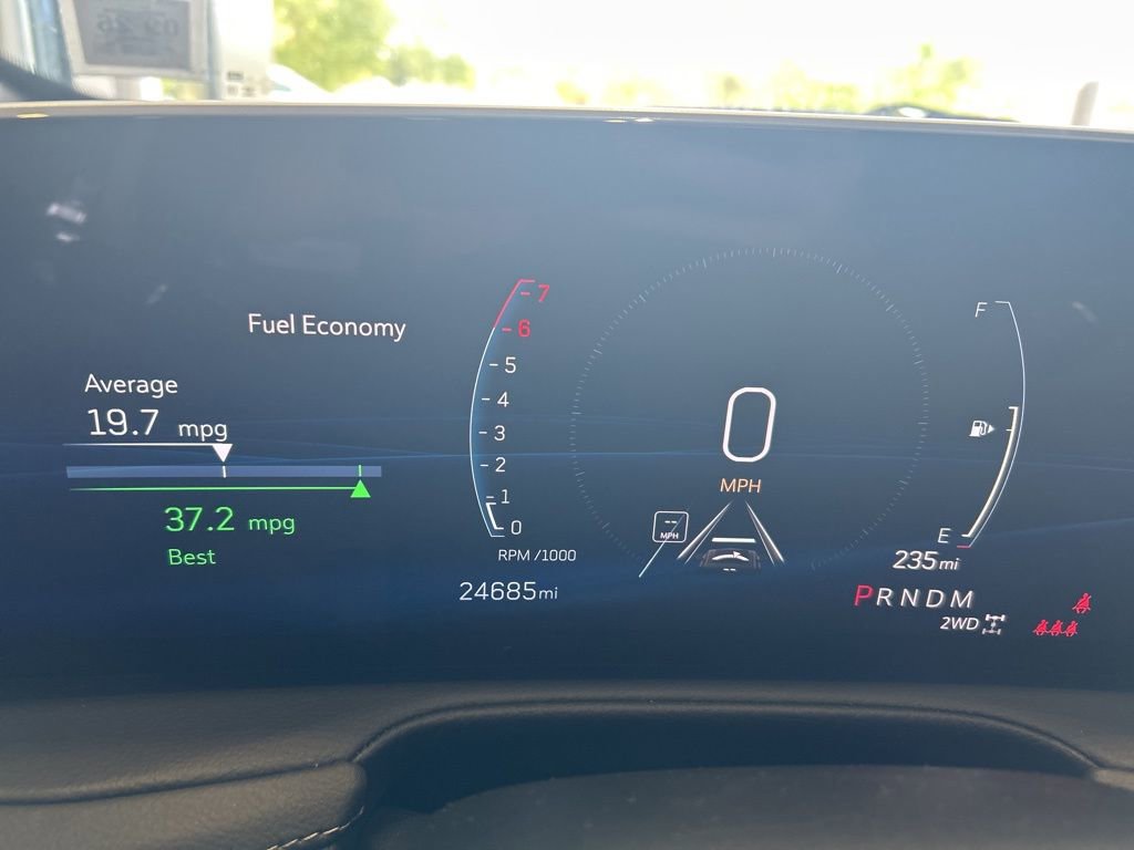 Used 2025 Cadillac XT4 Premium Luxury image 11