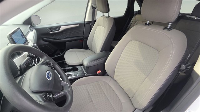 Used 2022 Ford Escape SE image 21
