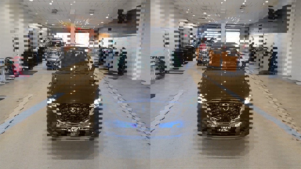 New 2025 MAZDA CX-5 AWD 2.5 S w/ Premium Plus Pkg image 3