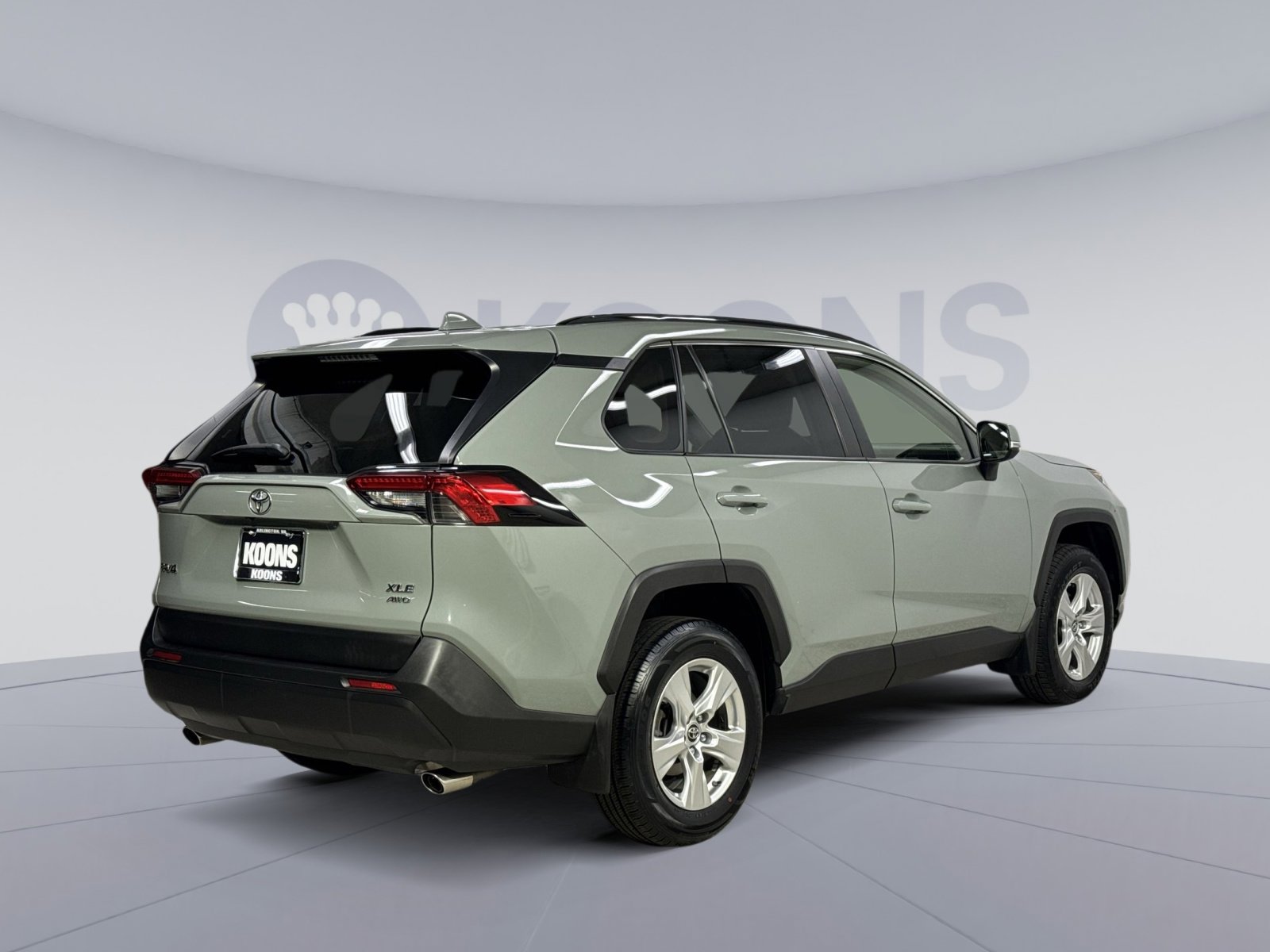 Used 2019 Toyota RAV4 XLE w/ Convenience Package image 12