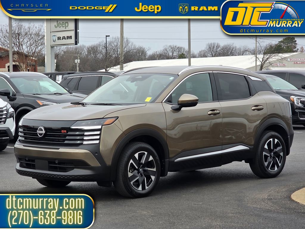 Used 2025 Nissan Kicks SR image 2