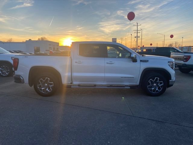 Used 2023 GMC Sierra 1500 SLT w/ SLT Premium Plus Package AWD/4WD image 7