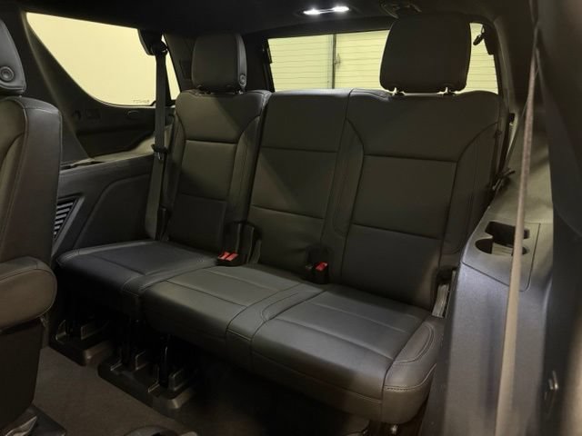 Used 2023 Chevrolet Tahoe LT w/ Luxury Package AWD/4WD image 35