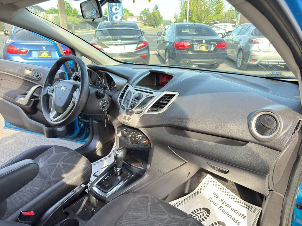 Used 2013 Ford Fiesta SE FWD image 19