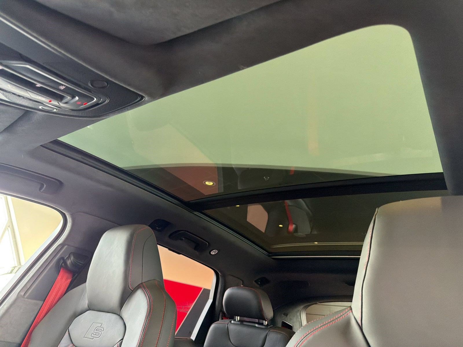 New 2026 Audi SQ7 Prestige AWD/4WD image 24