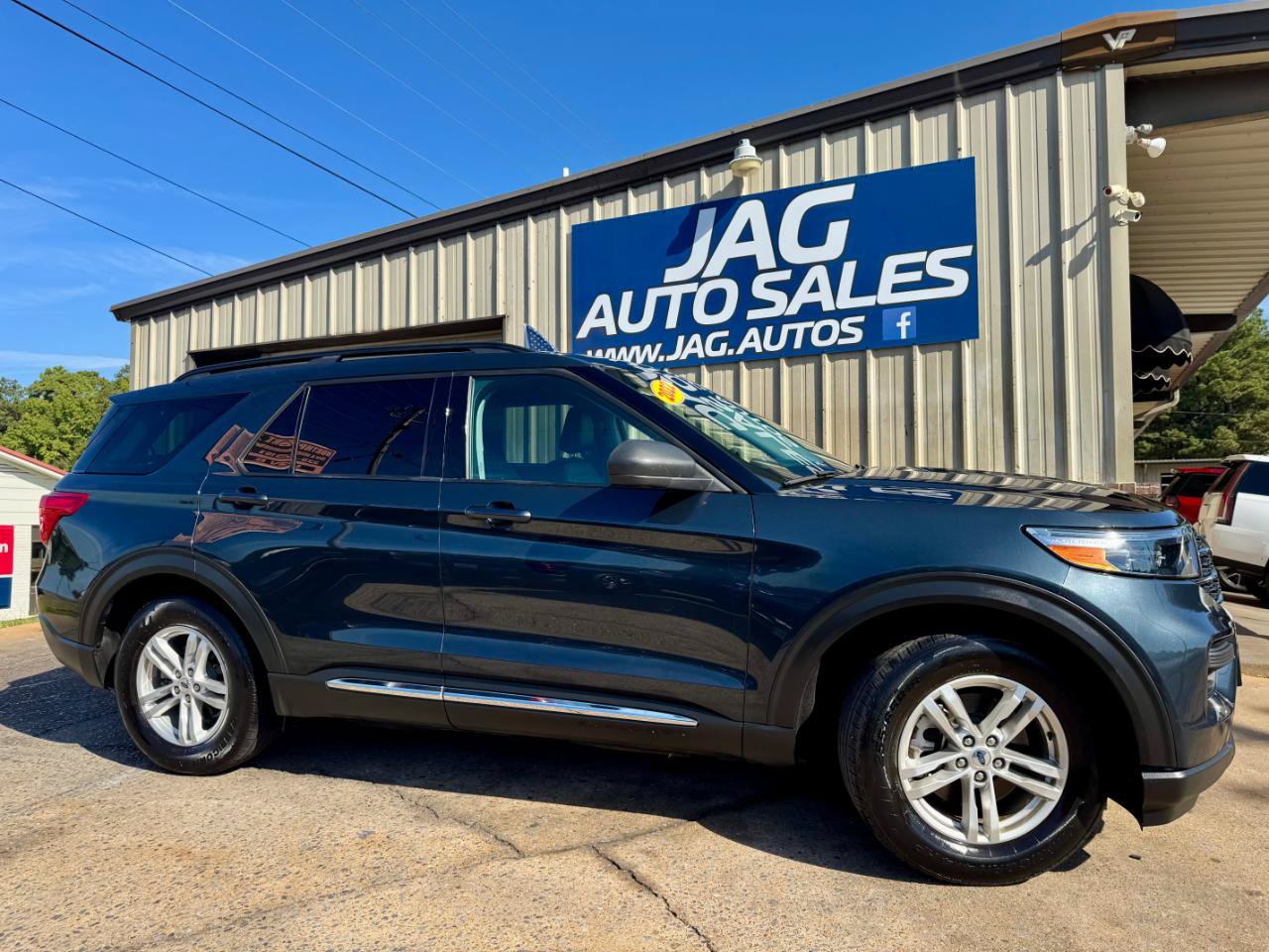 Used 2022 Ford Explorer XLT RWD image 5