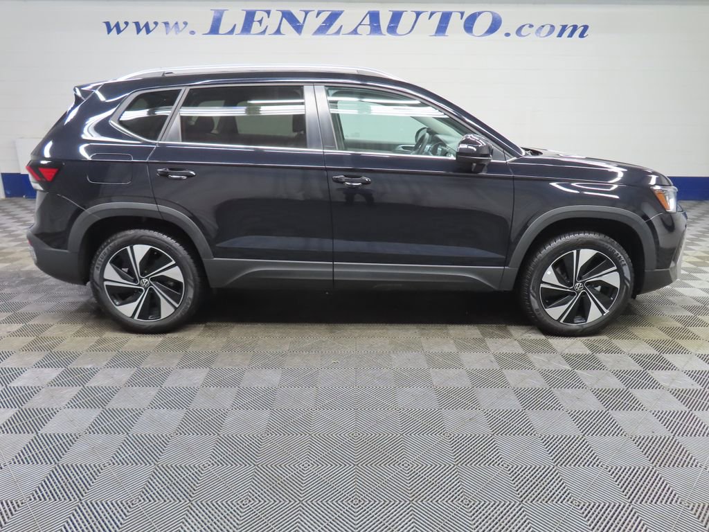 Used 2025 Volkswagen Taos SE AWD/4WD video 2