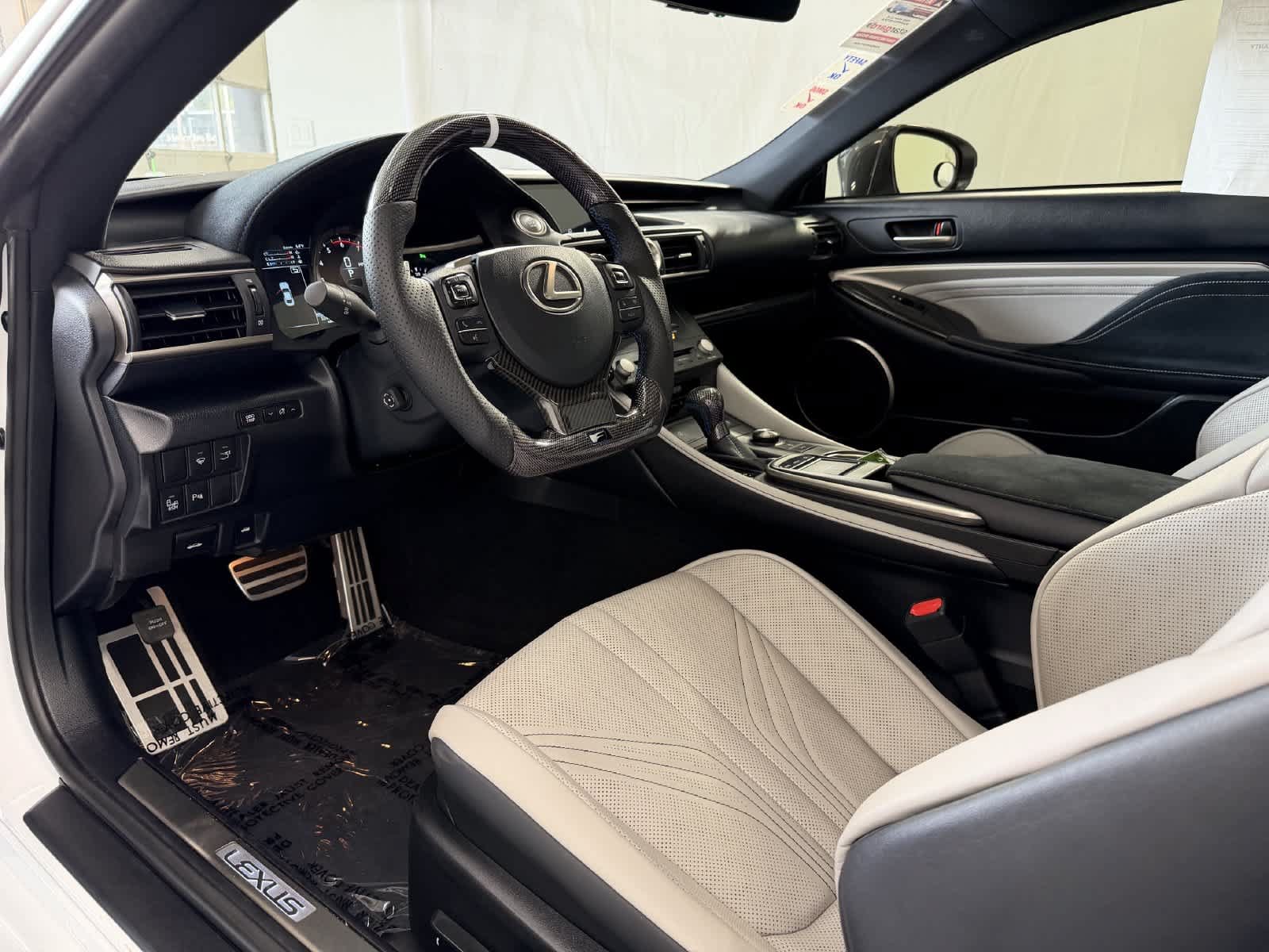 Used 2016 Lexus RC F w/ Premium Package RWD image 8