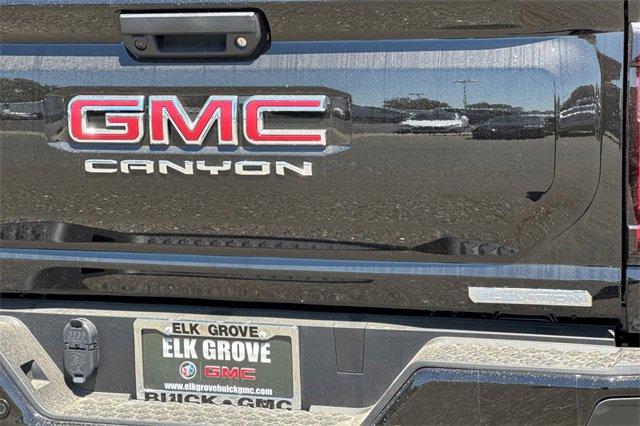 New 2025 GMC Canyon Elevation w/ Convenience Package image 32