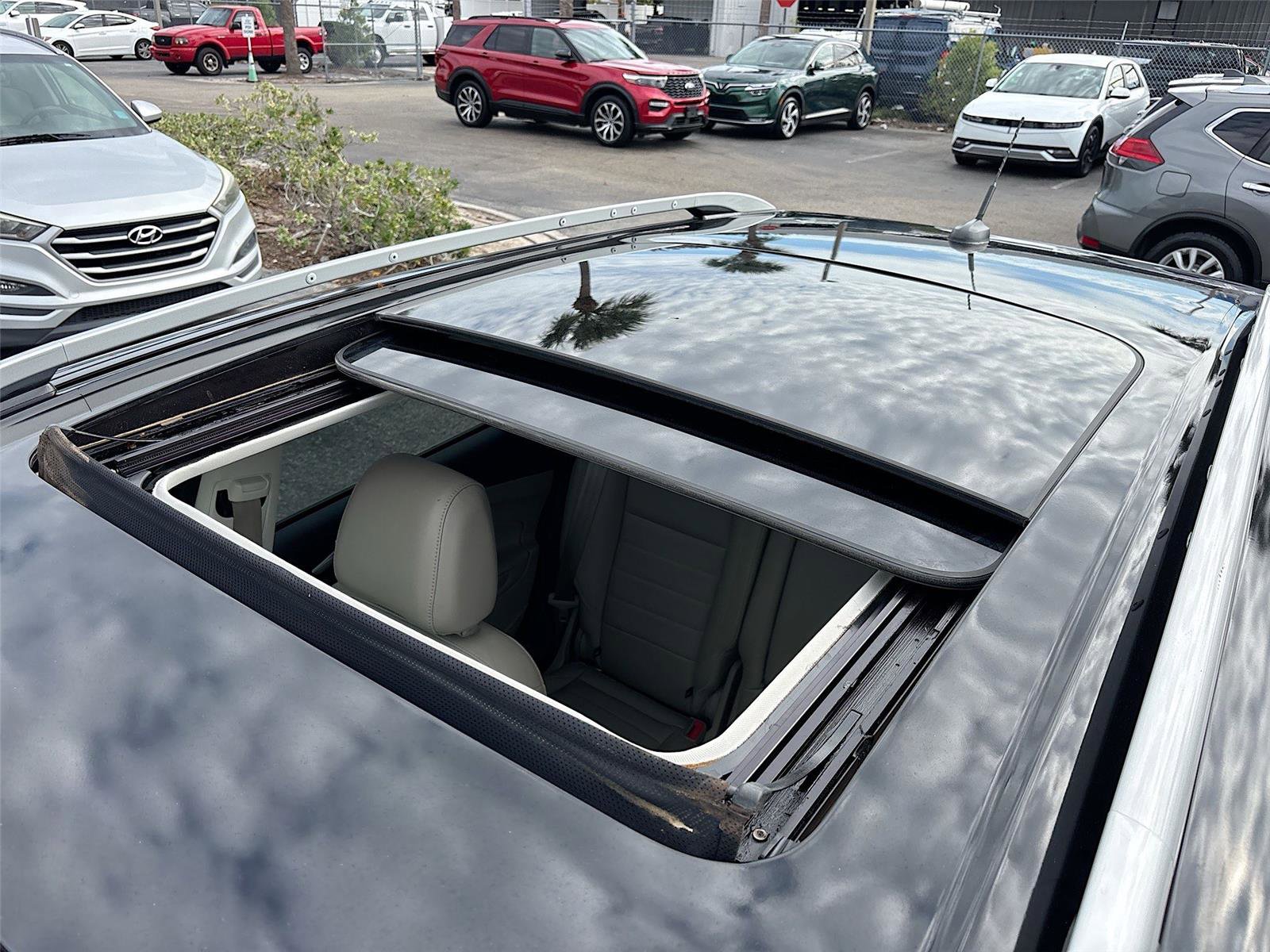 Used 2015 Ford Escape Titanium image 24