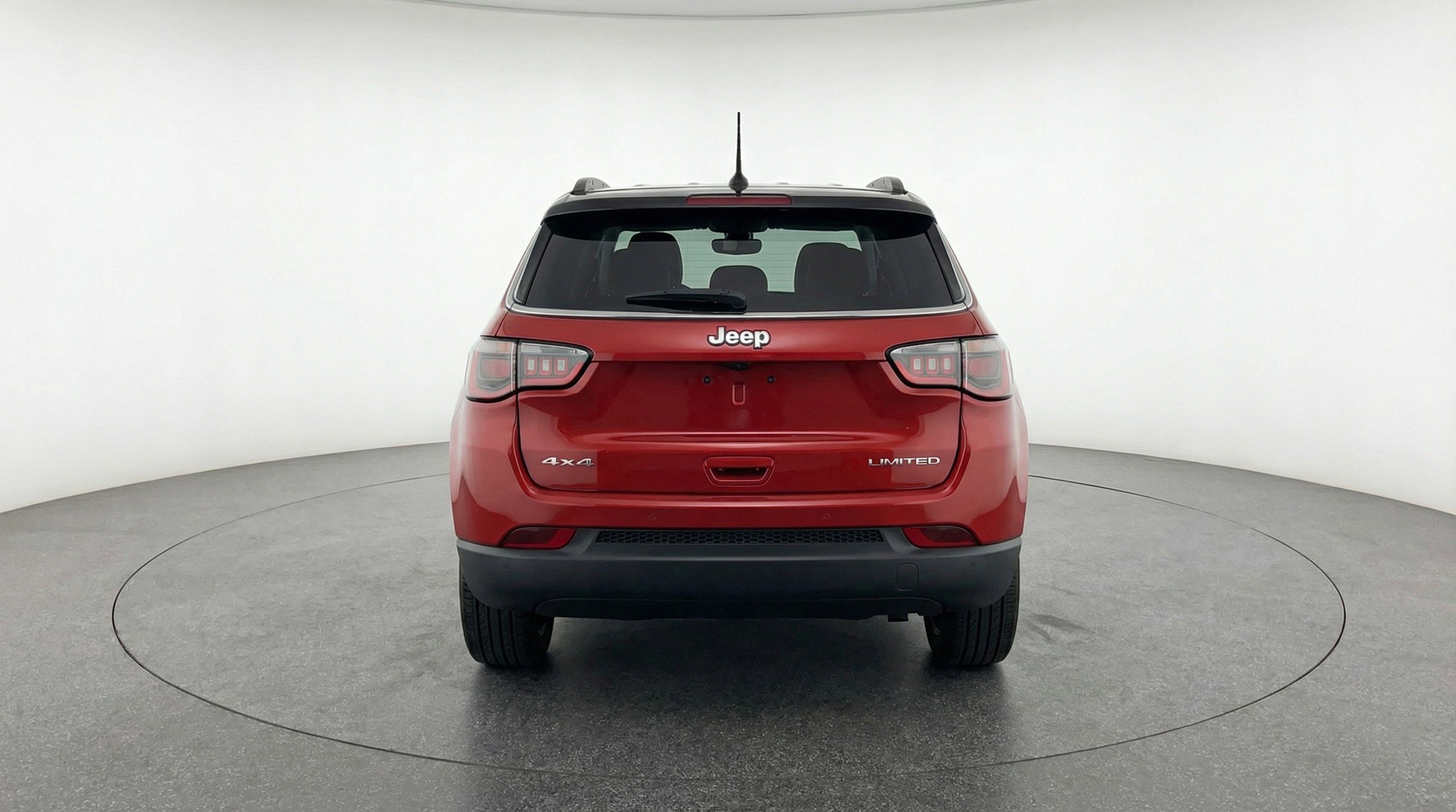 Used 2025 Jeep Compass Limited image 7