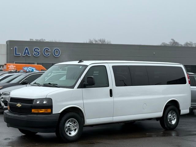 Used 2019 Chevrolet Express 3500 LS image 1