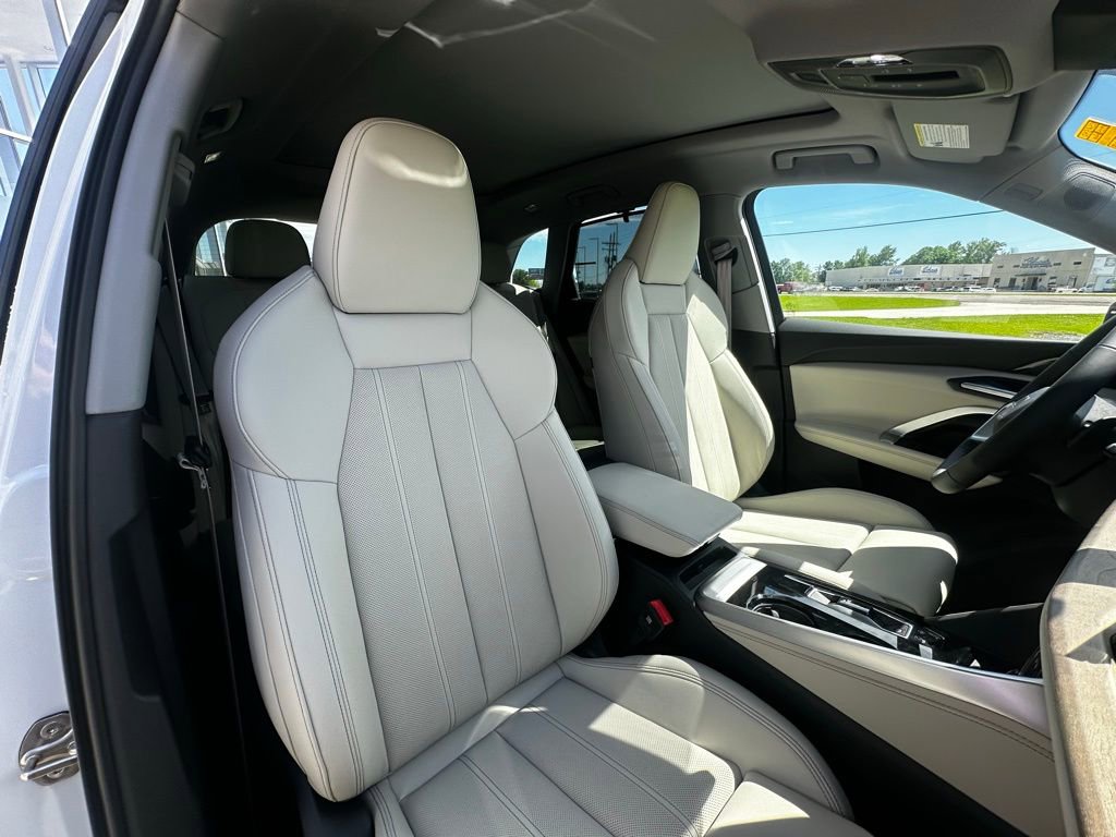 New 2025 Audi Q5 Prestige image 31