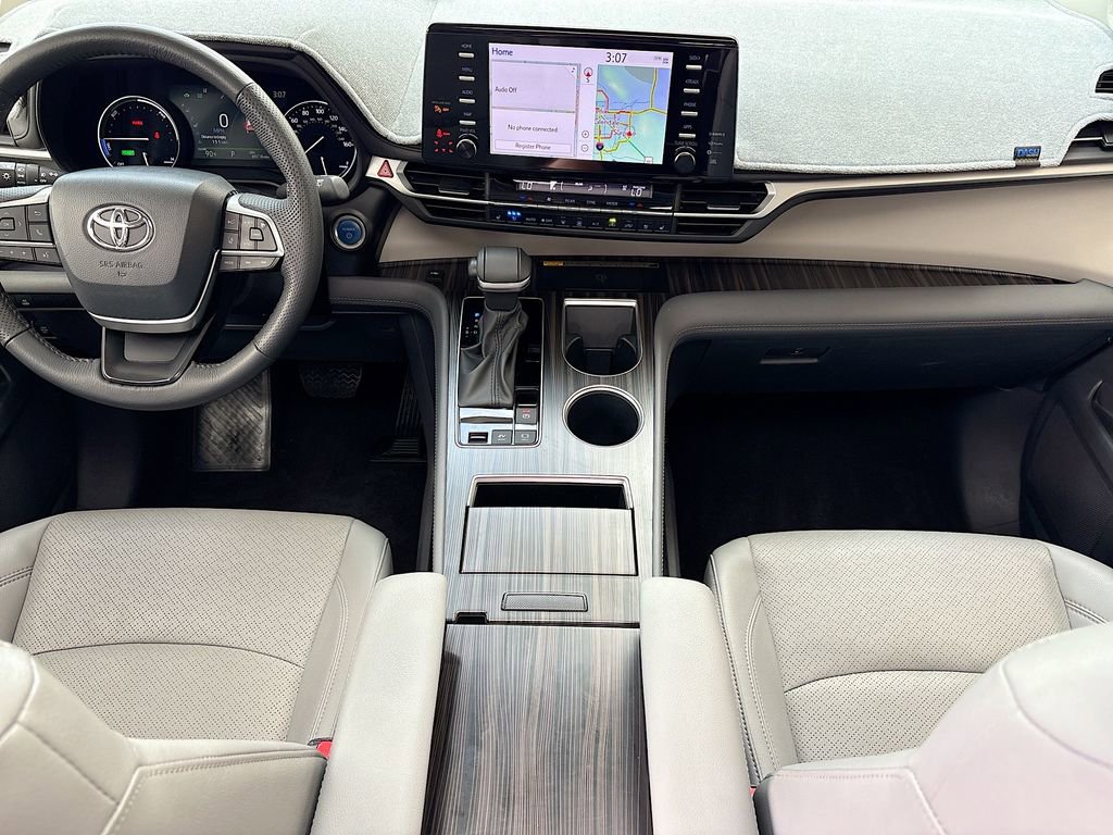 Certified 2024 Toyota Sienna Limited AWD/4WD image 13