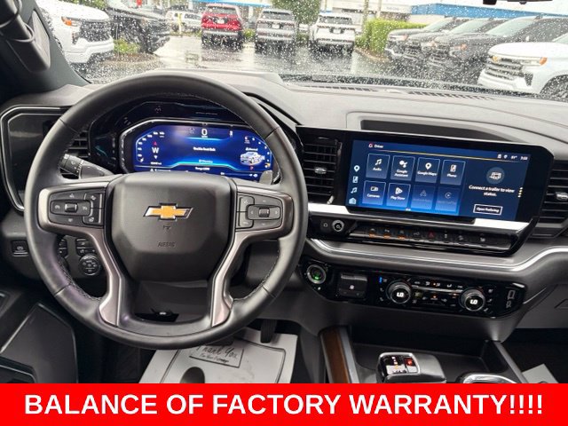 Used 2023 Chevrolet Silverado 1500 High Country w/ Technology Package AWD/4WD image 17