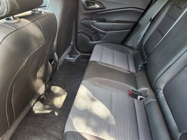 Used 2024 Chevrolet Trax LT w/ Sunroof Package image 31