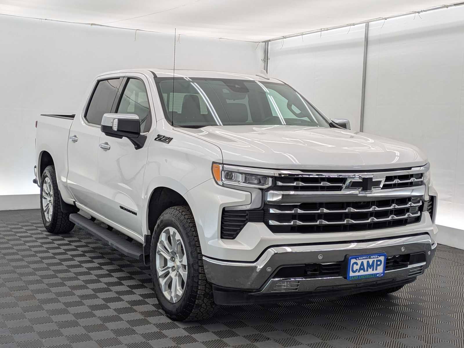 Used 2023 Chevrolet Silverado 1500 LTZ w/ LTZ Premium Package AWD/4WD image 8