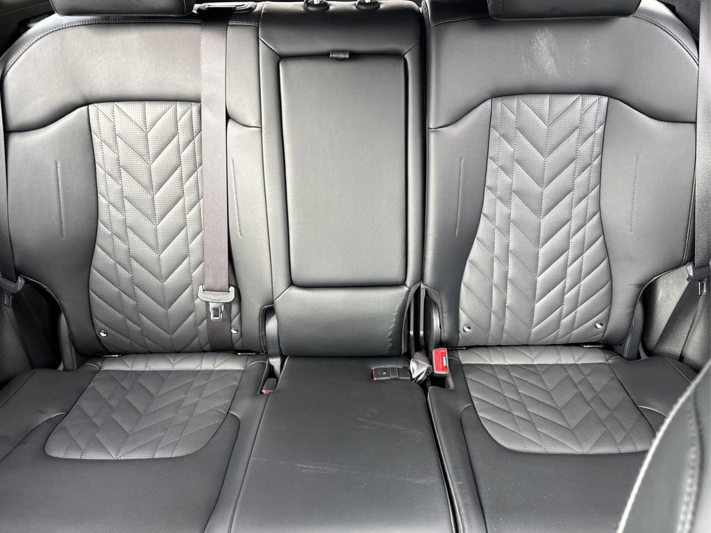 Used 2025 Kia Sportage X-Line w/ Premium Package image 18