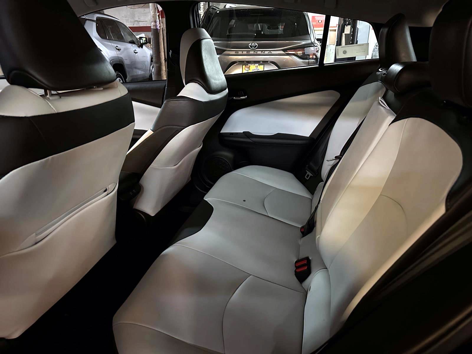 Used 2021 Toyota Prius XLE image 16