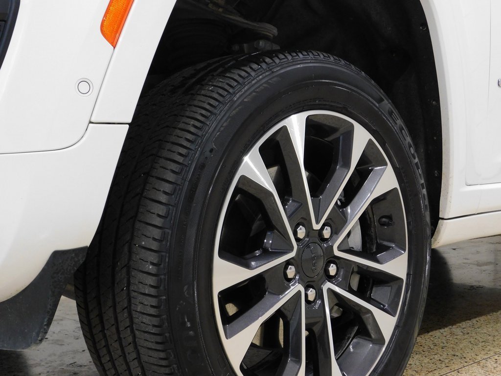 Used 2022 Jeep Grand Cherokee L Overland w/ Luxury Tech Group IV image 22