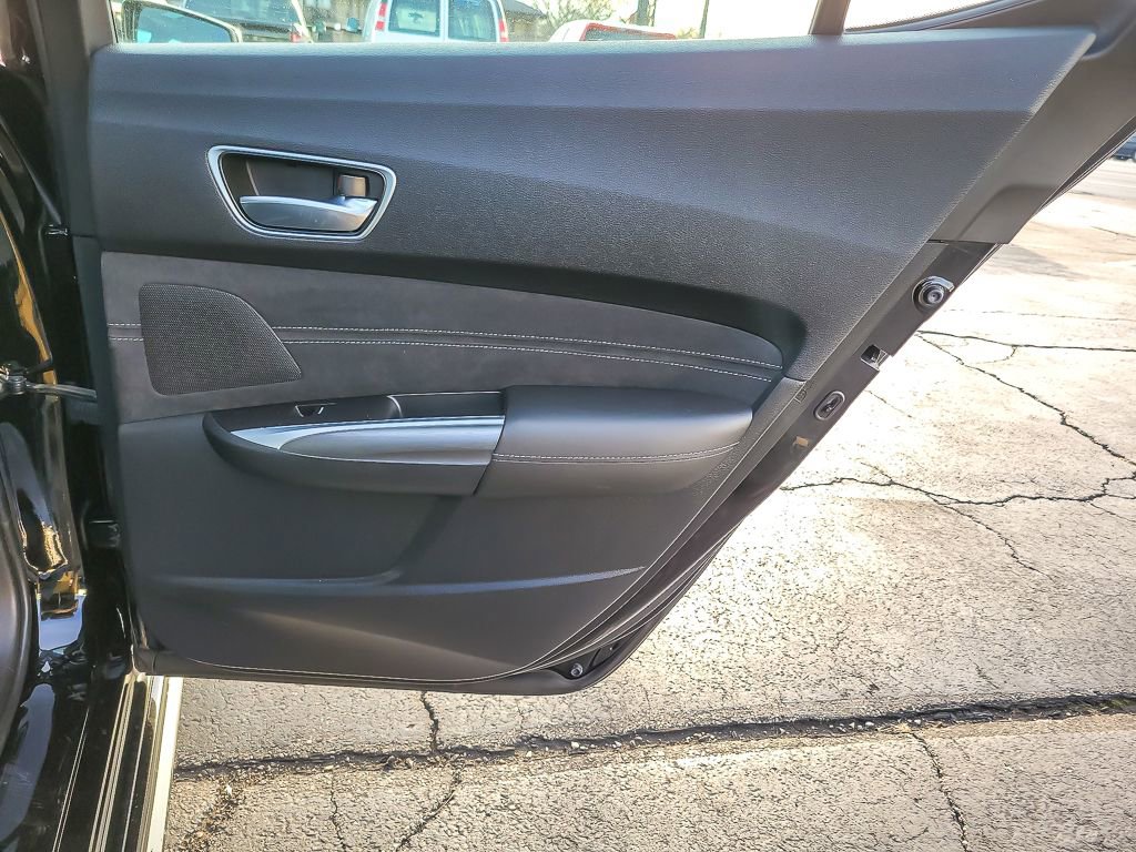 Used 2018 Acura TLX V6 w/ Technology & A-SPEC Pkg AWD/4WD image 19