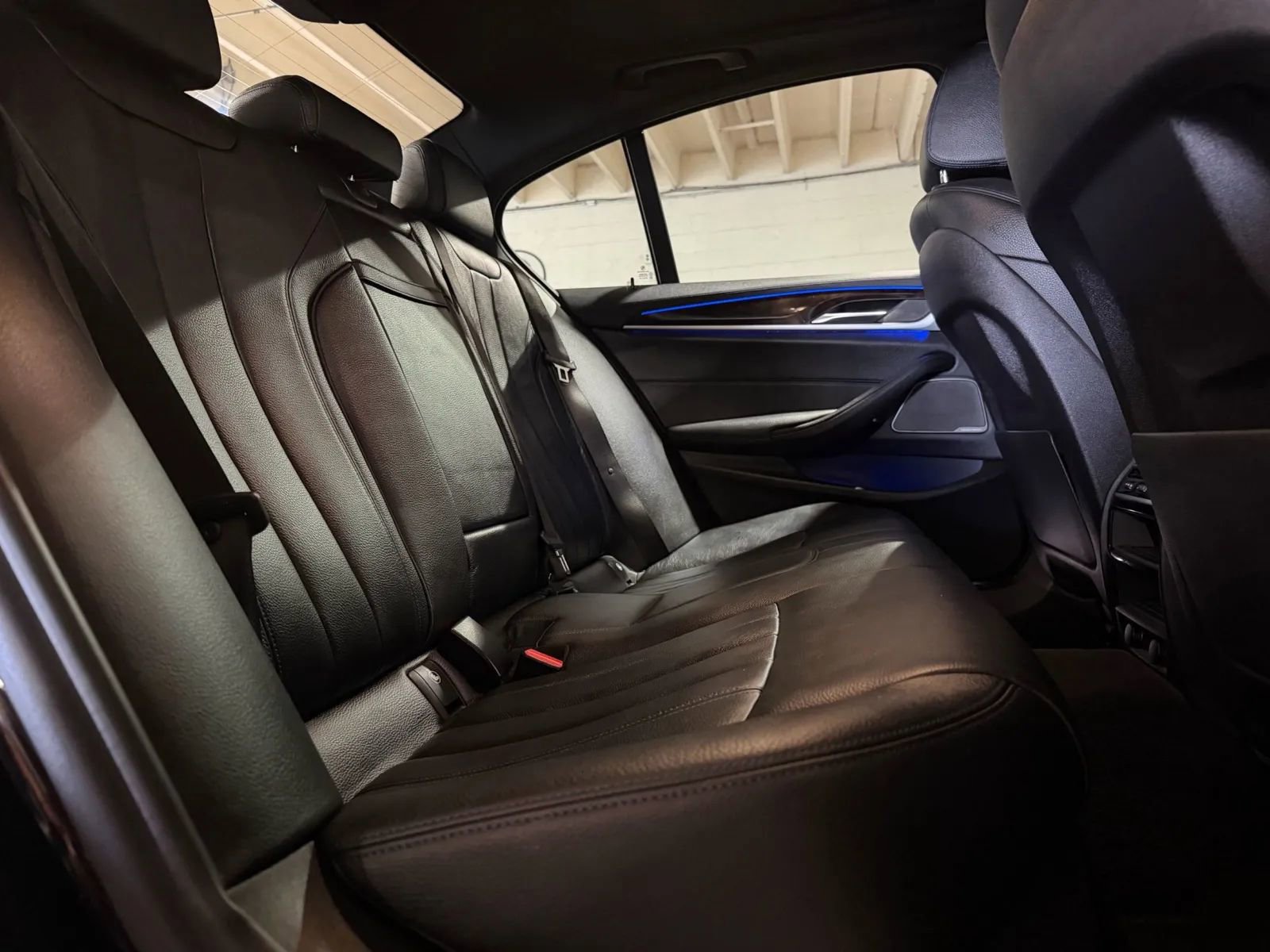 Used 2018 BMW 540i xDrive AWD/4WD image 11