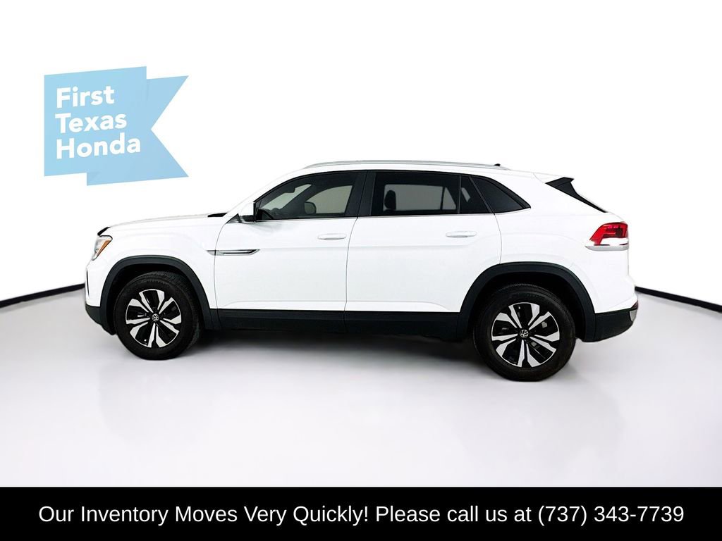 Used 2024 Volkswagen Atlas Cross Sport SE FWD image 4