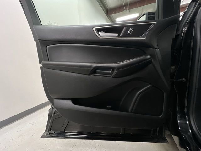 Used 2023 Ford Edge SEL image 21