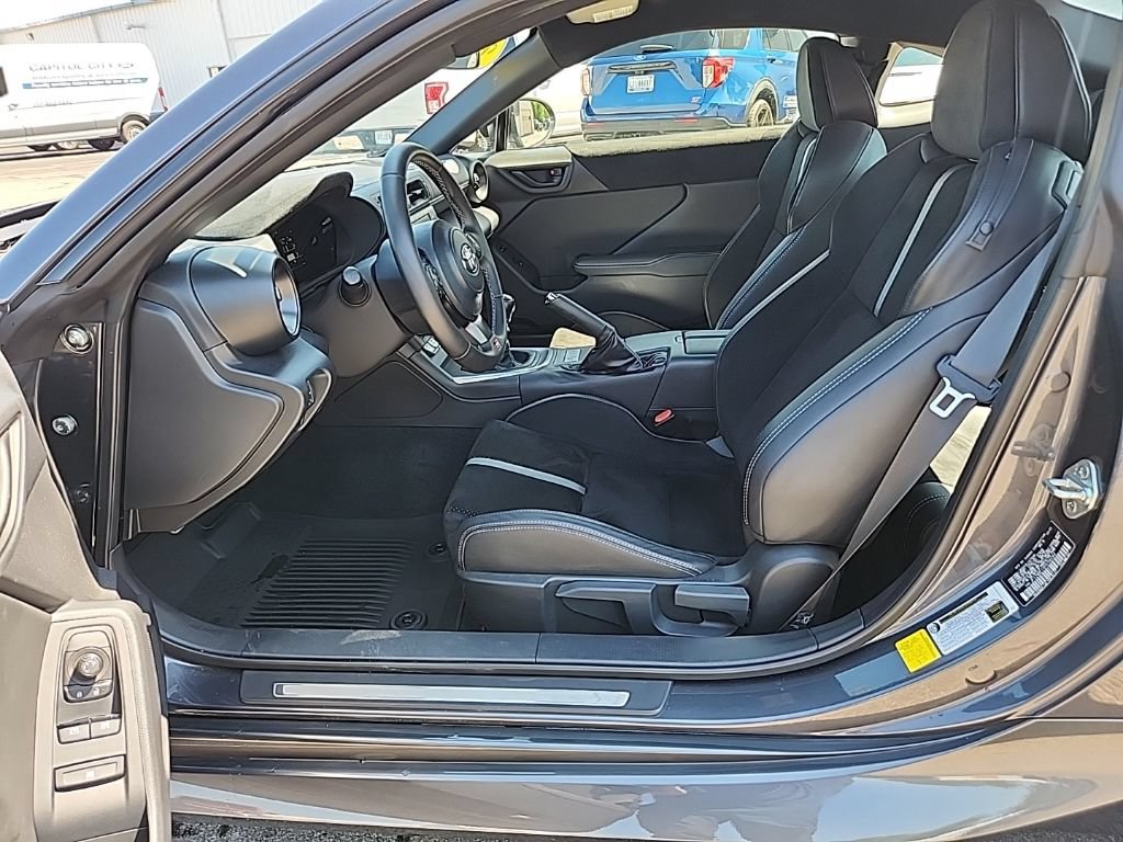 Used 2023 Toyota GR86 Premium w/ ALL Weather Mat Package (TMS) RWD image 29
