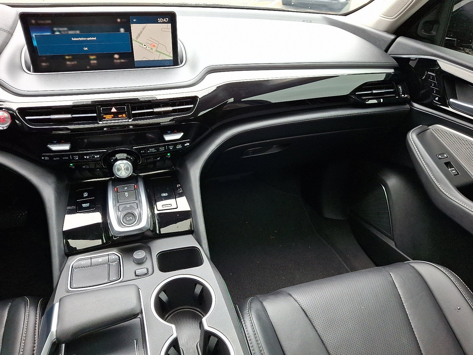 Used 2024 Acura MDX SH-AWD w/ Technology Package image 16