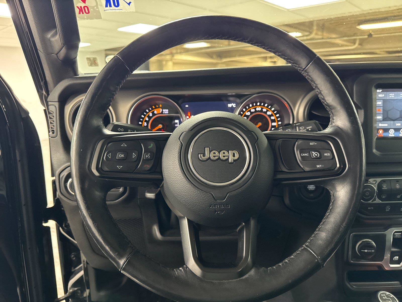 Used 2018 Jeep Wrangler Sport AWD/4WD image 22