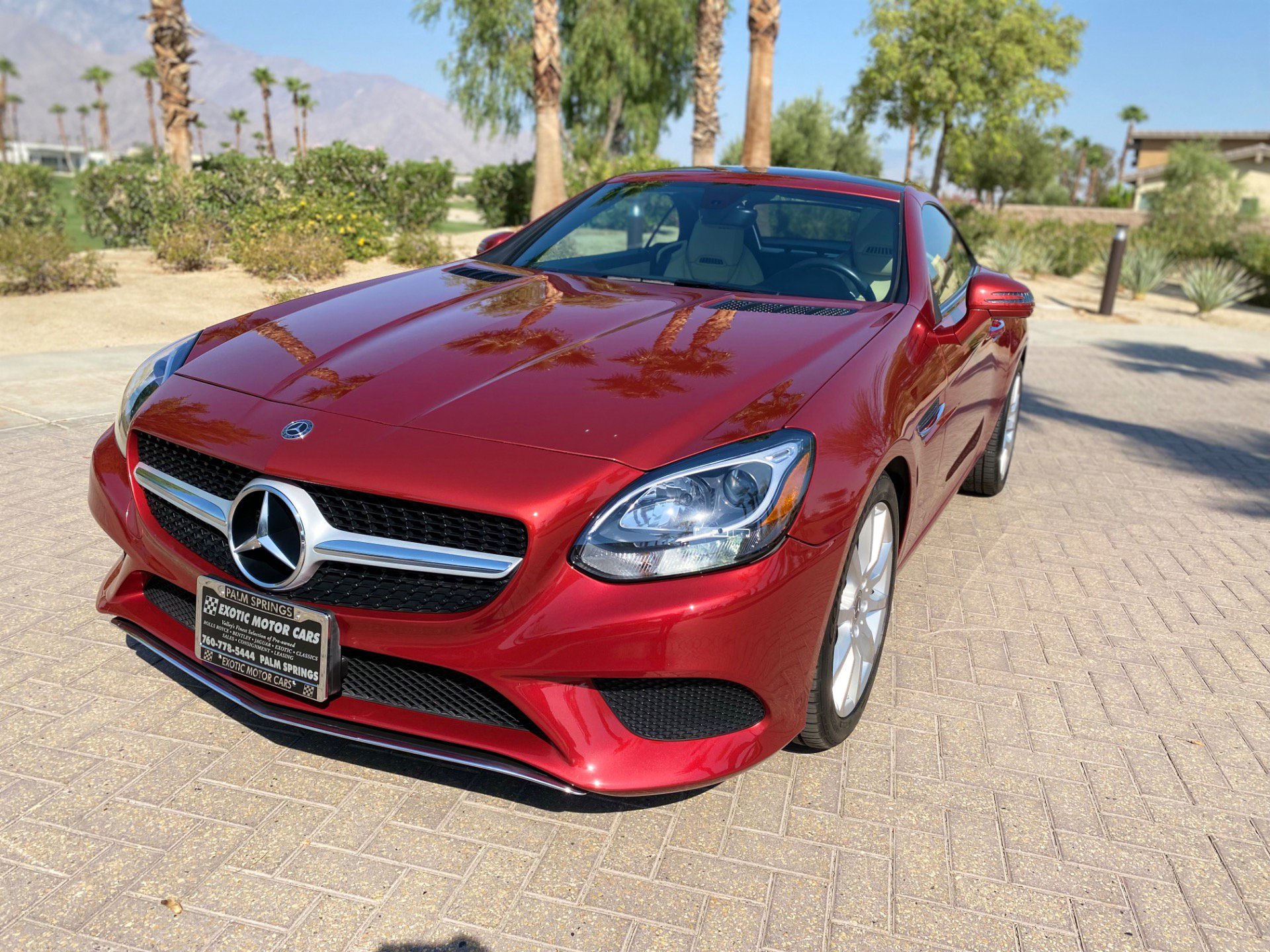 Used 2018 Mercedes-Benz SLC 300 image 4