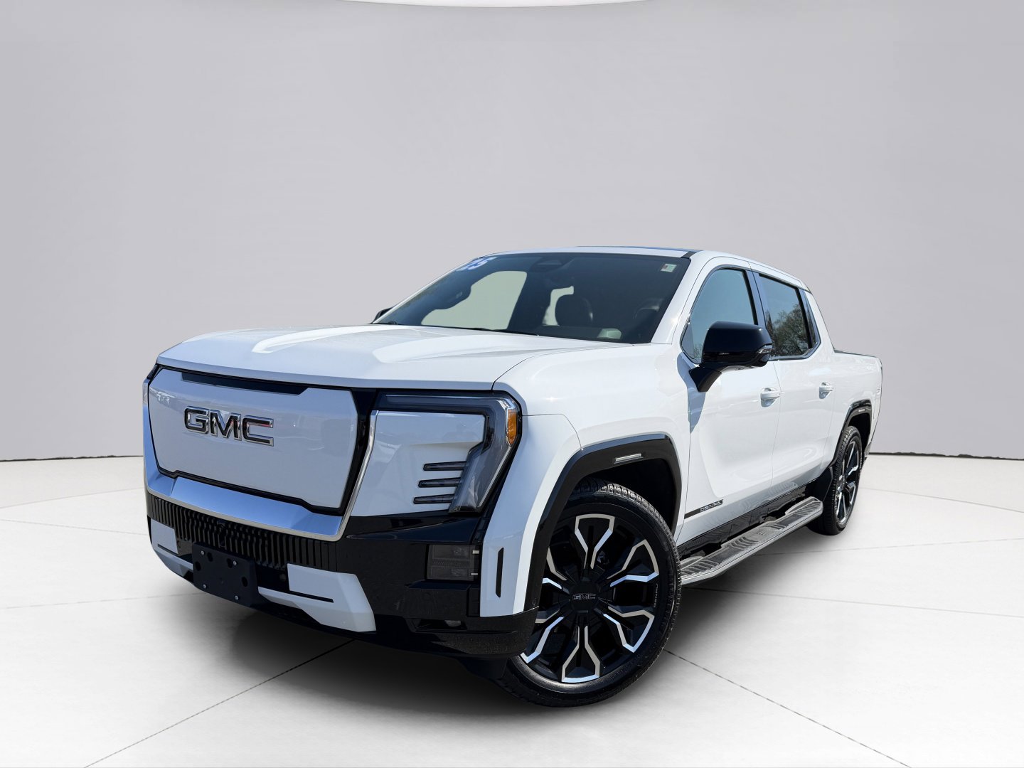 Used 2025 GMC Sierra EV Denali AWD/4WD image 1