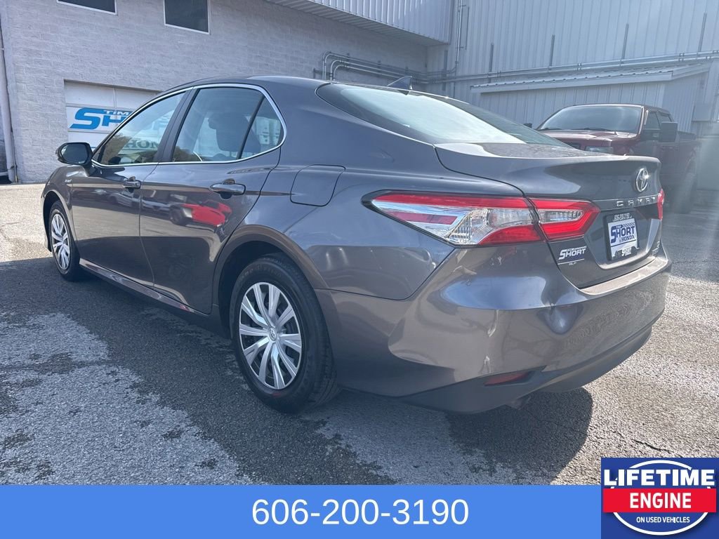 Used 2020 Toyota Camry LE image 9