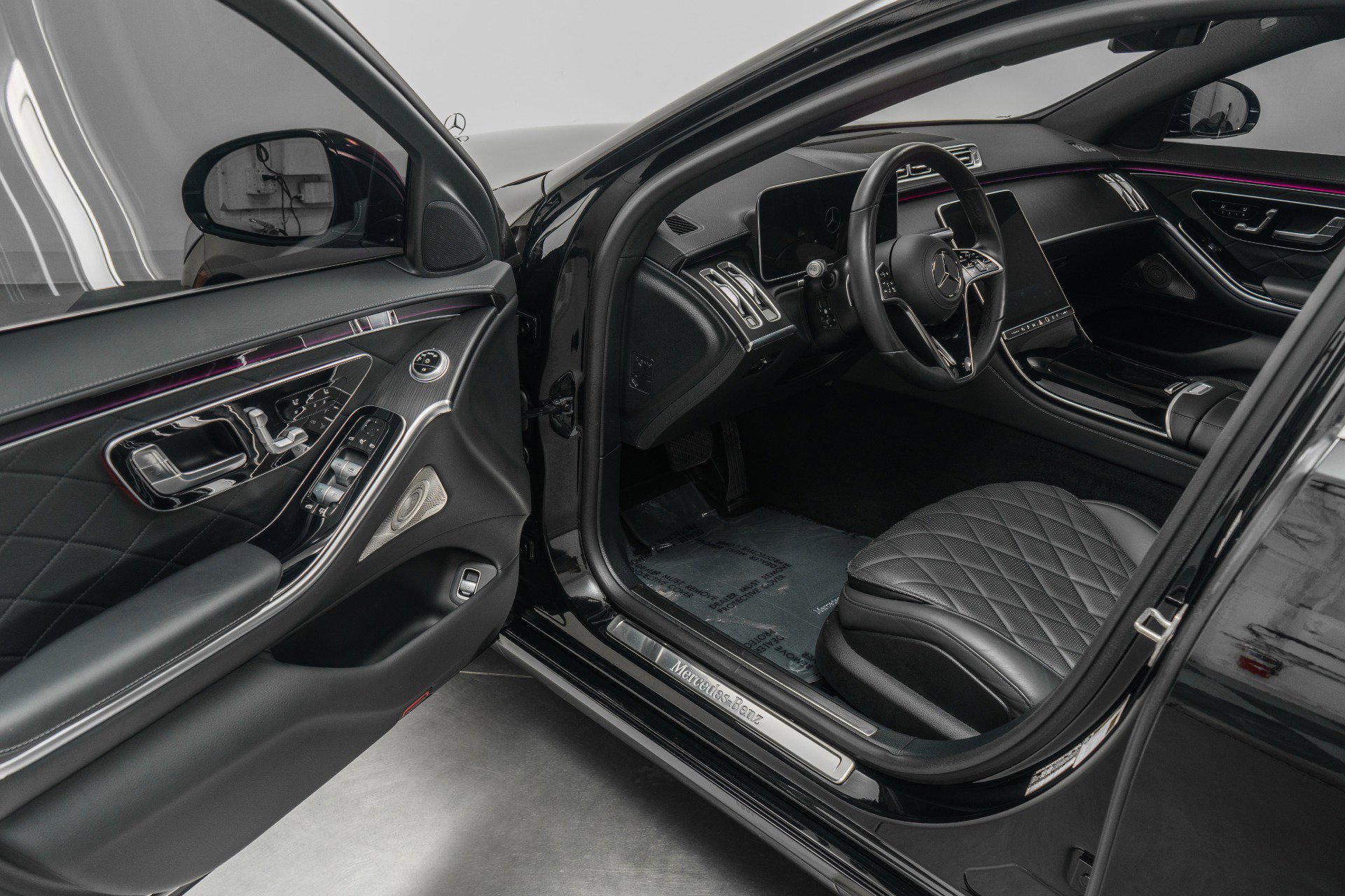 Used 2025 Mercedes-Benz S 580e 4MATIC Sedan image 23