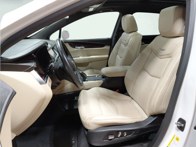 Certified 2018 Cadillac XT5 Luxury w/ Driver Awareness Package FWD image 28