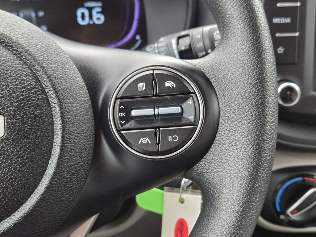Certified 2025 Kia Soul LX FWD image 28