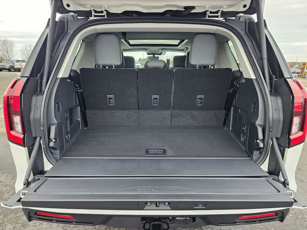 New 2026 Ford Expedition Active image 31