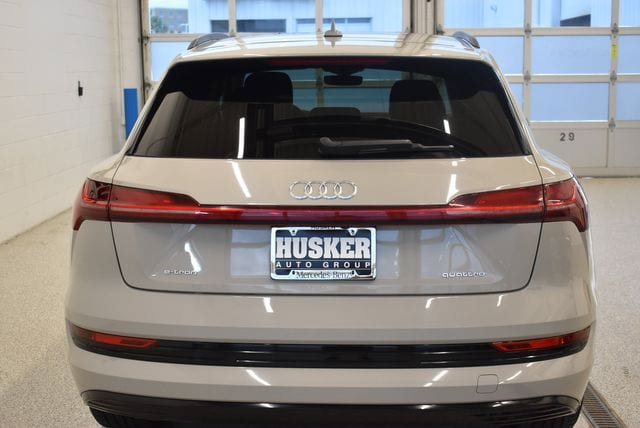 Used 2021 Audi e-tron Premium w/ Convenience Plus Package AWD/4WD image 11